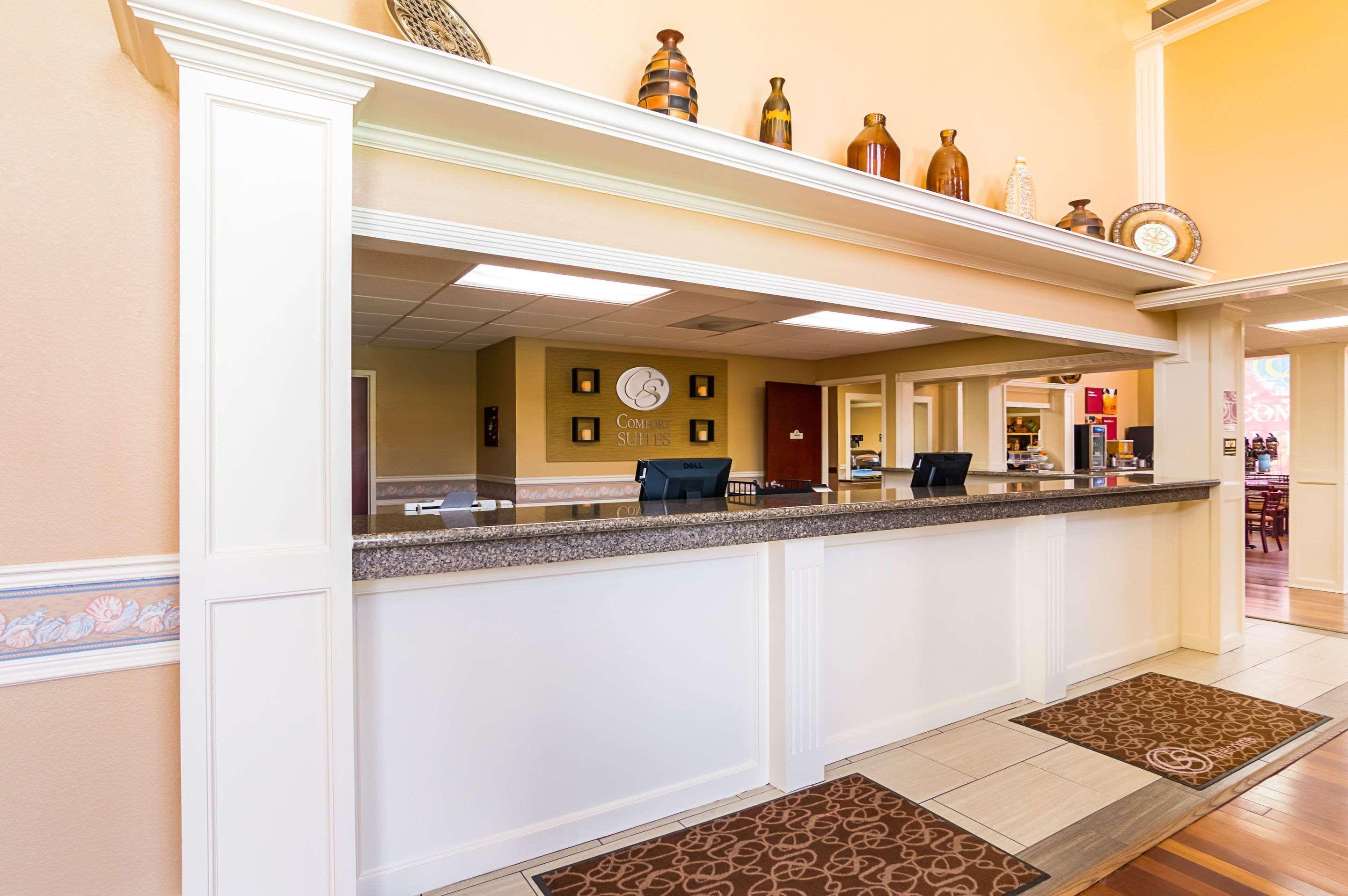 Quality Suites Lubbock Exterior photo