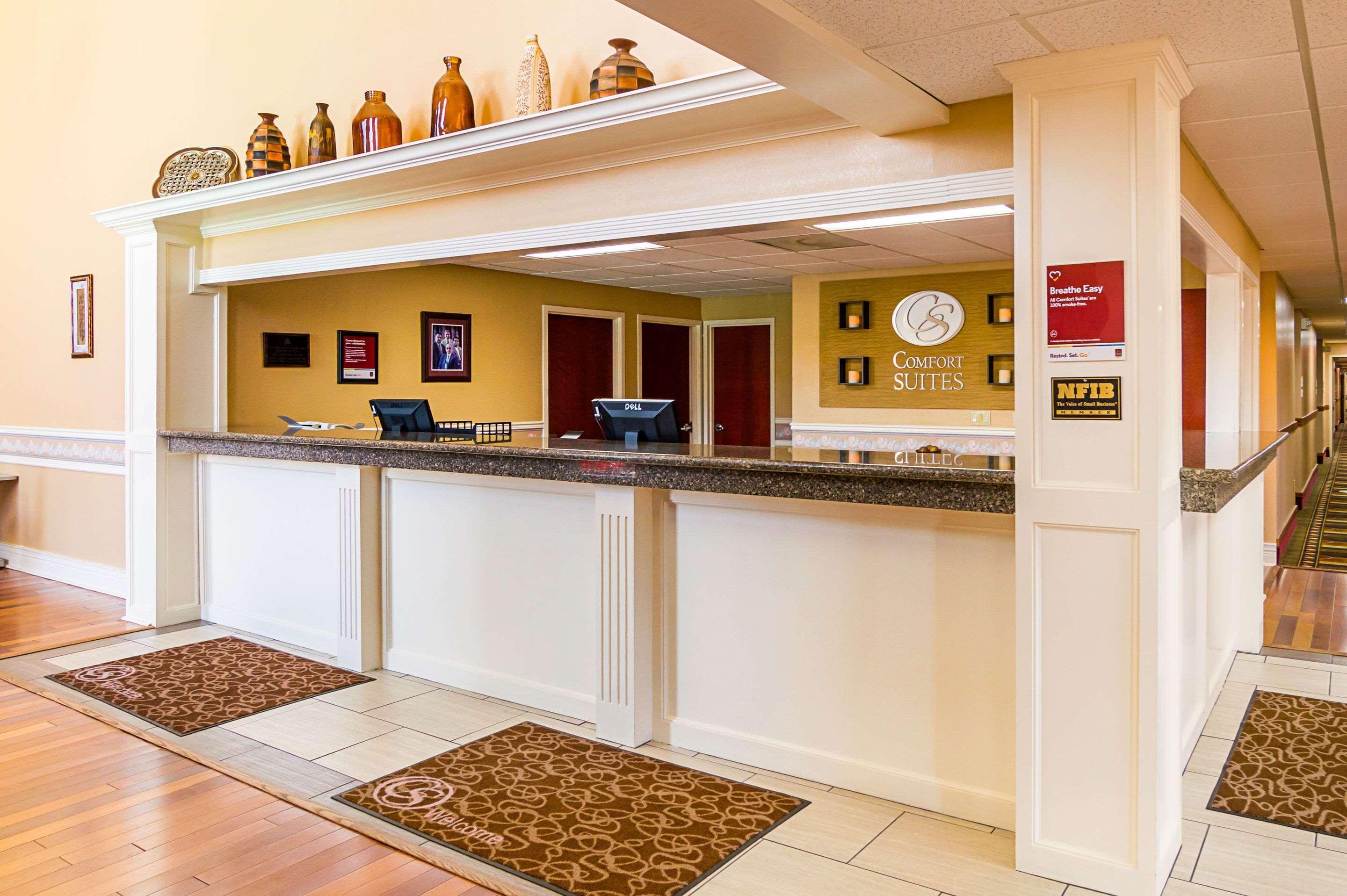 Quality Suites Lubbock Exterior photo