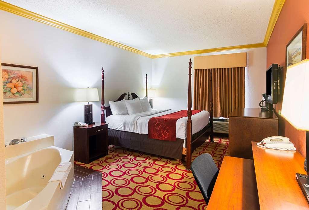 Quality Suites Lubbock Room photo